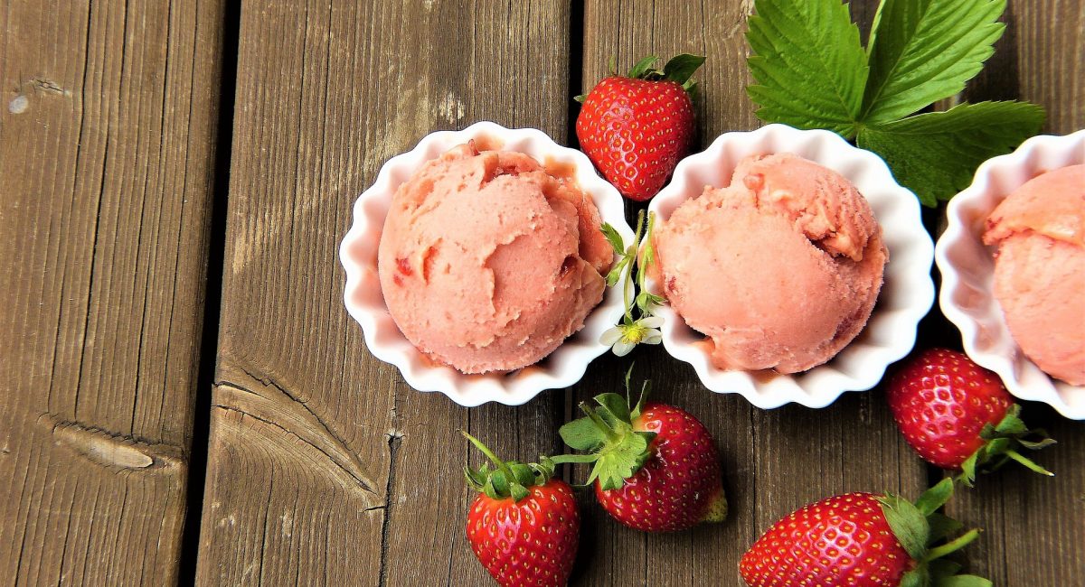 strawberry-ice-cream-2239377_1920